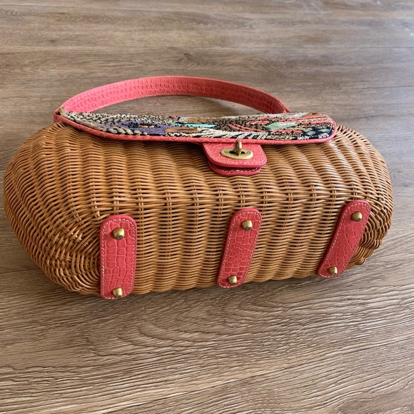 🐠 Eric Javits Fish Embroidered Wicker Purse 🐠 - Picture 8 of 9